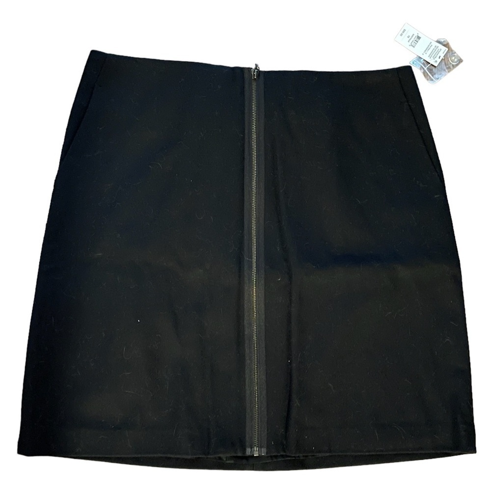 Lord & Taylor Women’s Skirt front contrast zip pockets black 16 NWT